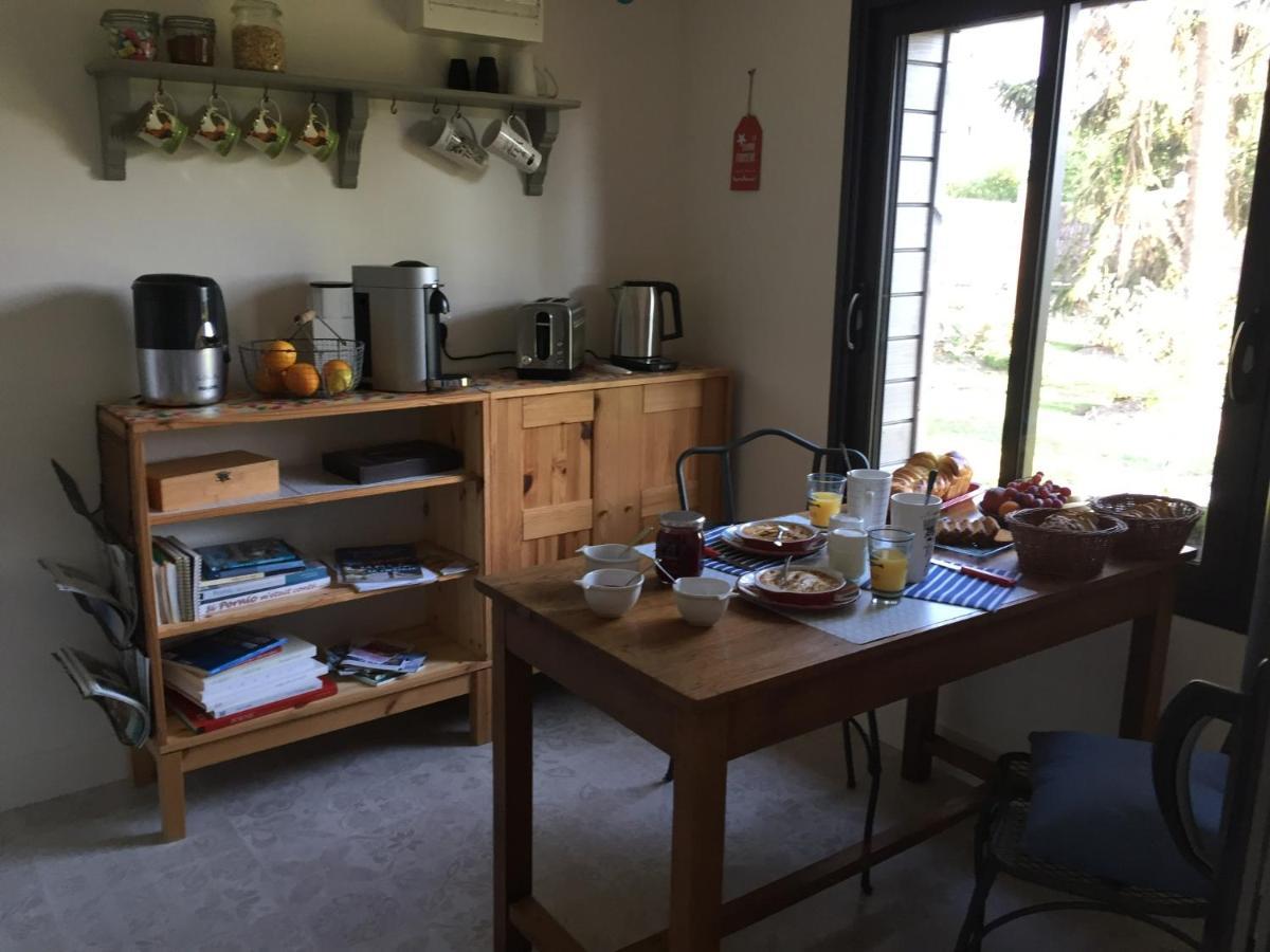 A La Birochere Chambre D Hotes Classee 3 Cles Et Accueil Velo Pornic Exterior photo